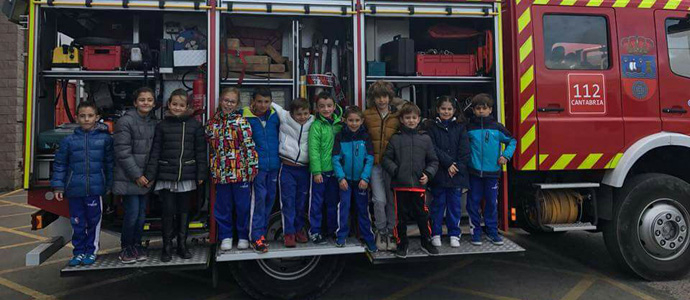 Alumnos del Colegio San Jos visitaron el parque de bomberos