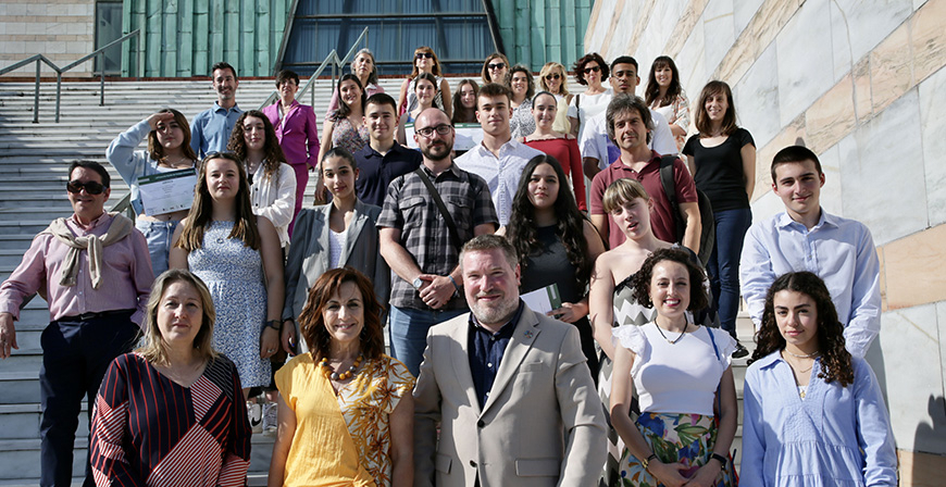 Los alumnos del IES Montesclaros, ganadores del XIV Concurso Escolar de Trabajos Estadsticos del ICANE en la categora Bachillerato-Ciclos Formativos