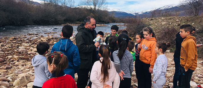Los alumnos del Rodrguez de Celis investigan la calidad de las aguas de los cauces campurrianos