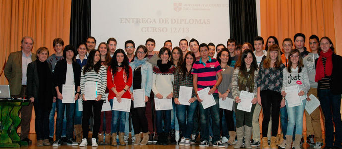  Los alumnos del San Jos-Nio Jess reciben los certificados de la Universidad de Cambridge
