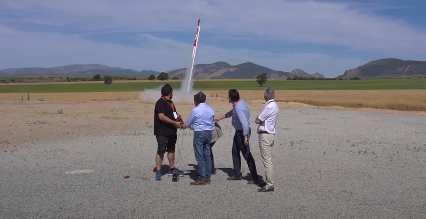 Alumnos de Secundaria lanzarán este viernes un cohete con satélites desde Fontibre