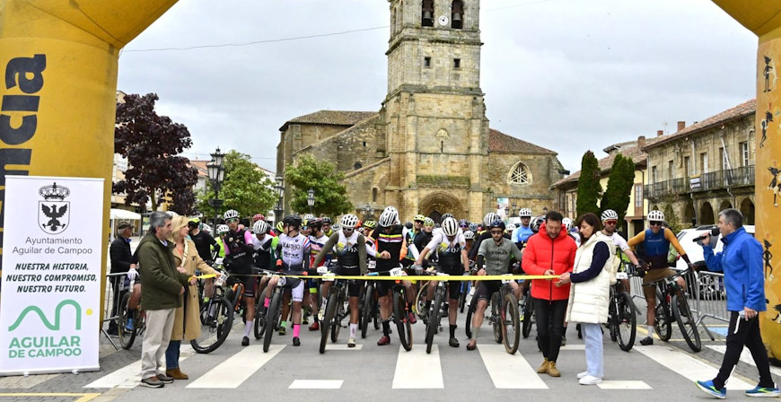 ngel de Julin y Mara Fernndez conquistan la IV Ruta BTT Puerta a la Montaa
