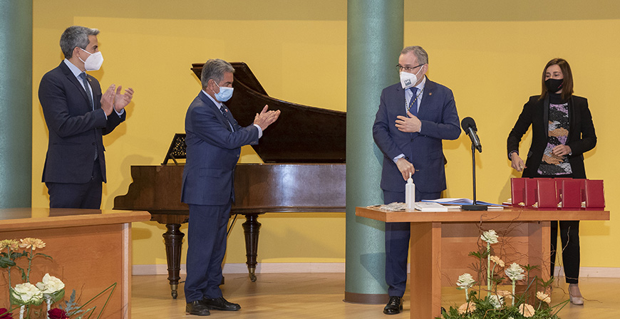 ngel Pazos toma posesin como rector de la Universidad de Cantabria