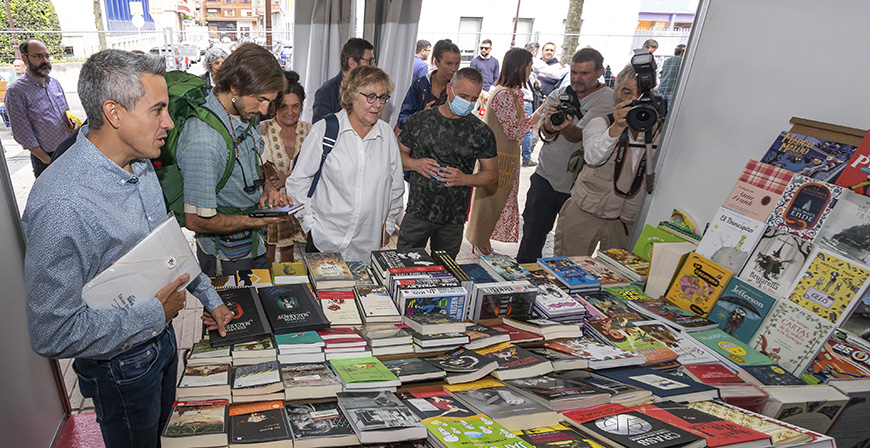 ngel Silvelo, Mar Sancho y Rosario Daz ganan los premios literarios del Gobierno de Cantabria 2022