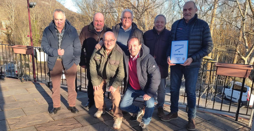 Los antiguos aprendices de Cenemesa (Gamesa) festejaron un a�o m�s a San Juan Bosco