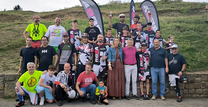 Antonio Lpez se impone en la primera prueba celebrada en Requejo de la Copa RGBA de trial en bici de Campoo de Enmedio