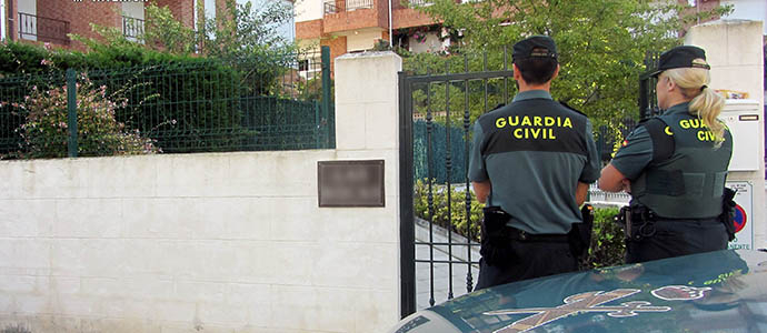 Arrestan a dos jvenes por robos con violencia y hurtos en comercios y viviendas de Noja