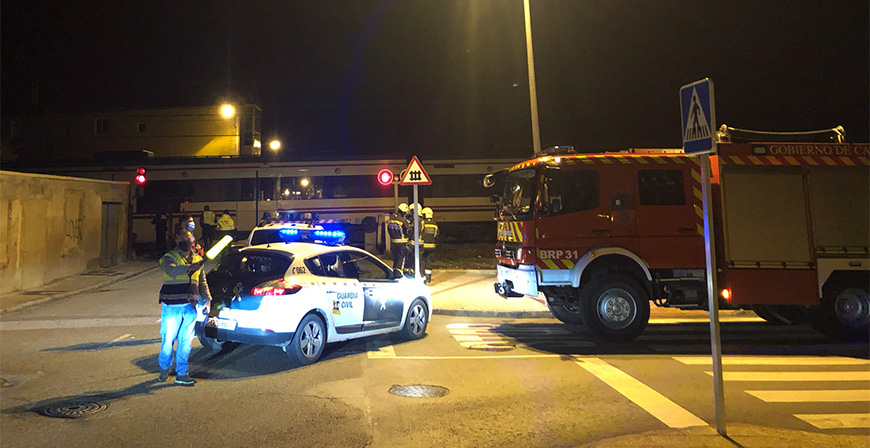 Fallece un hombre ciego arrollado por un tren cuando cruzaba el paso a nivel de La Barcenilla