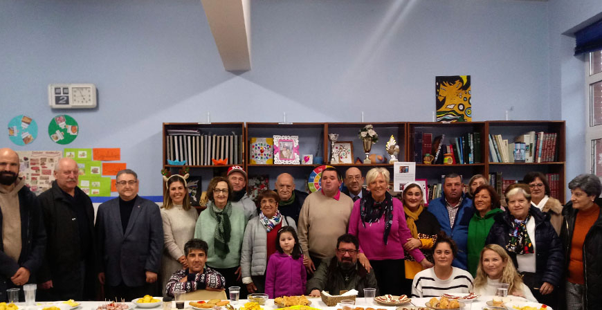 Ascasam celebra su merienda navidea