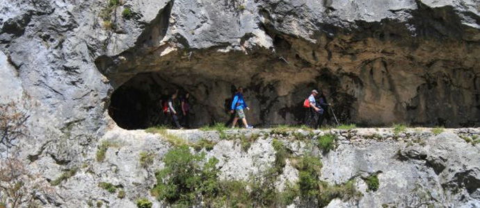 La Asociacin Deportiva Cultural Valdeolea organiza un viaje para hacer la Ruta del Cares