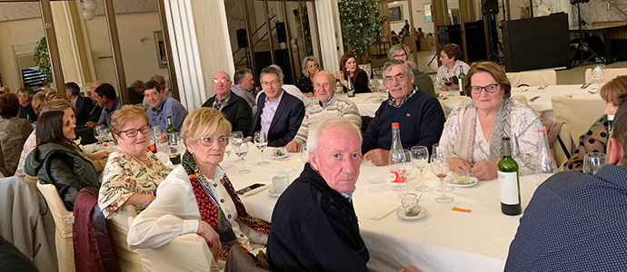 La Asociacin de Vecinos de Nestares celebr su comida anual