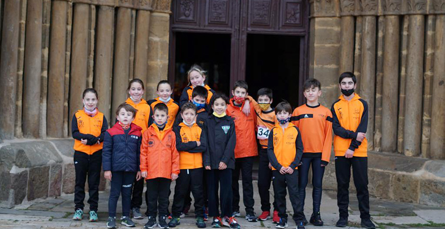 Los atletas de la Escuela Reinosa Running logran seis podios en la Carrera de Navidad de Aguilar