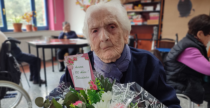 Aurora del Barrio celebra un siglo de vida