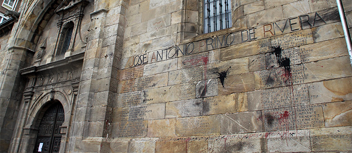 El Ayuntamiento aprueba la mocin para retirar los ltimos smbolos franquistas de Reinosa