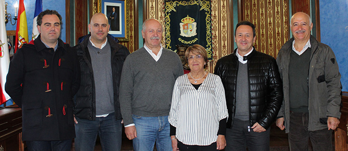 El Ayuntamiento entrega unos 15.000 euros a los centros educativos de Reinosa para los bancos de libros