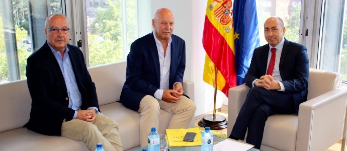 Reinosa, SEPES y SICAN se renen para dinamizar el Polgono Industrial de La Vega