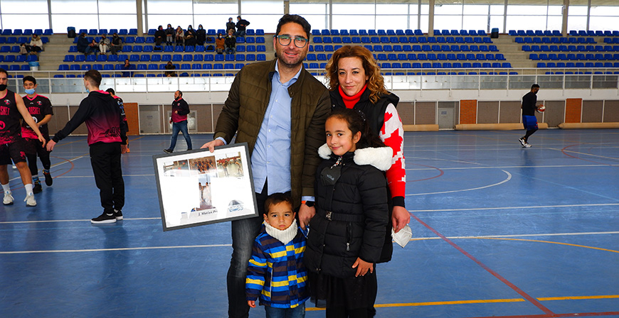 El baloncesto campurriano homenajea a Fernando Barradas y Juan Matas Prado, dos histricos del CD Basketcampoo 