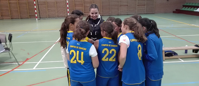 El baloncesto de Enmedio cuenta los partidos por victorias