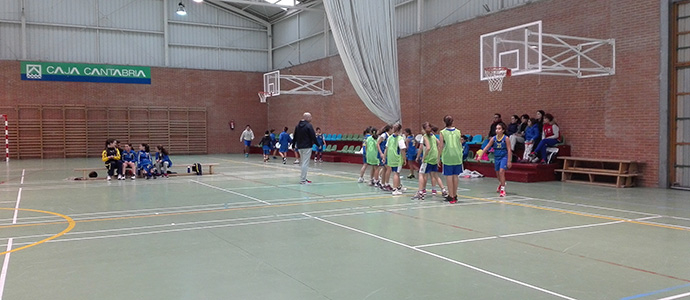 El baloncesto de Enmedio cuenta los partidos por victorias