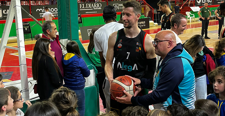 Baloncesto en familia