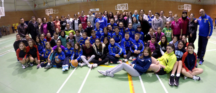 El baloncesto femenino de Campoo regres a la cancha