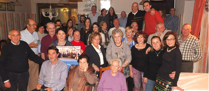 La Banda de Gaitas de Naveda celebra su cena navidea