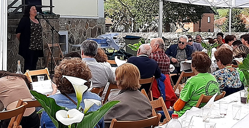Brcena de Pie de Concha homenajea a 18 vecinos de 85, 86 y 87 aos del municipio
