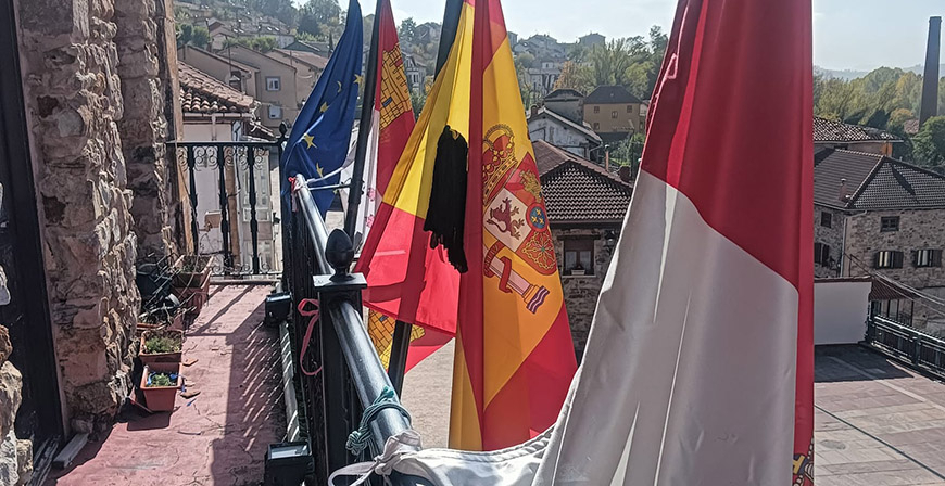 Barruelo de Santulln guarda un minuto de silencio en solidaridad con las vctimas y afectados por la Dana