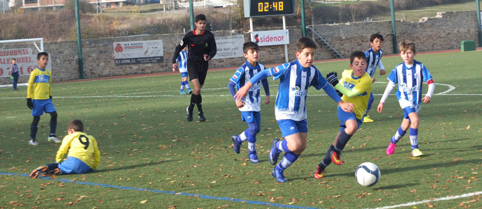 Los benjamines del Naval golean al Miengo