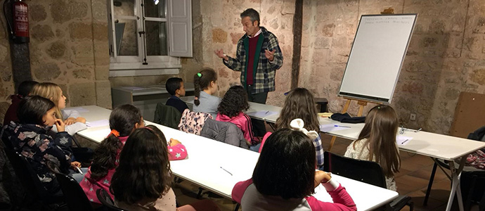 La Biblioteca Bernardo El Carpio de Aguilar recibe el premio Mara Moliner