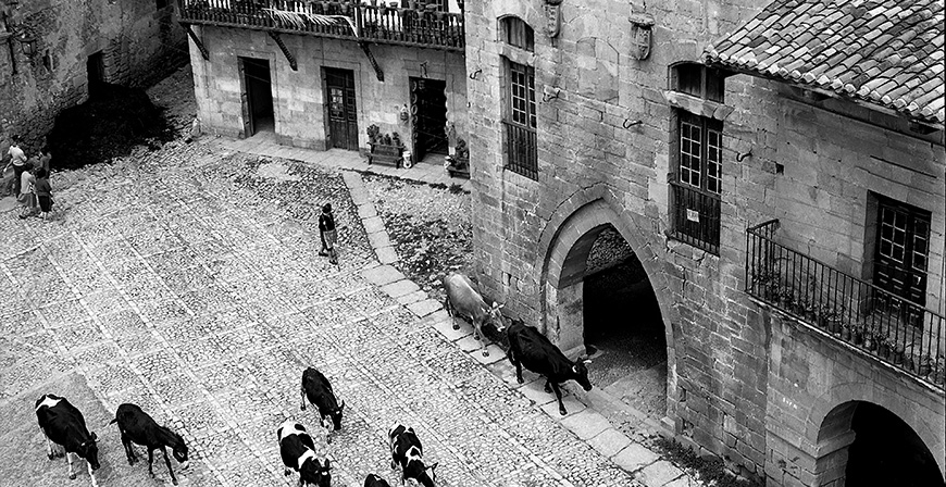 La Biblioteca Central de Cantabria acoge hasta septiembre la exposici�n 'Francisco Santamatilde (1926-2012) un fot�grafo �nico' 