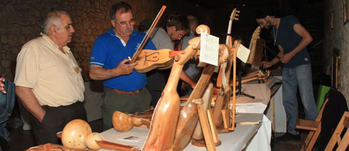 La Bienal del Rabel se clausura hoy con un multitudinario concierto en Argeso