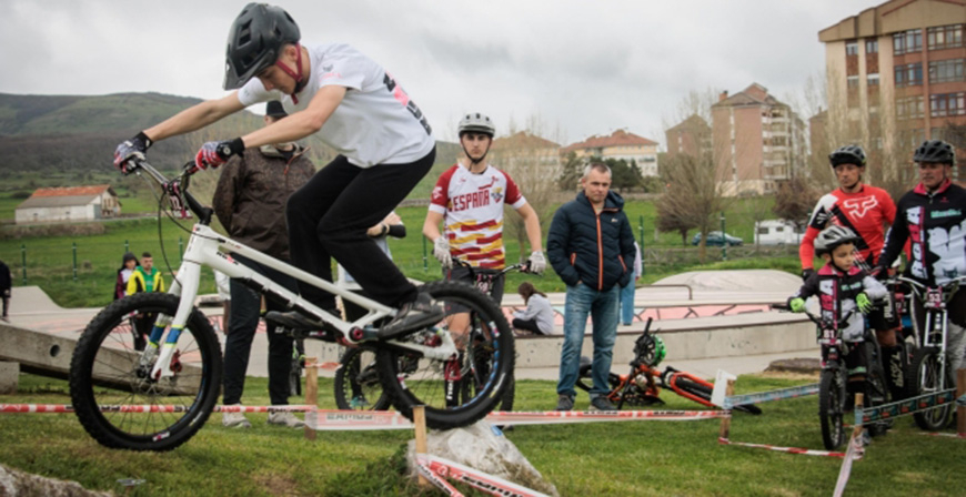 El bike Park de Reinosa acoge este domingo la ltima prueba de la V Copa RGBA de Bike Trial 