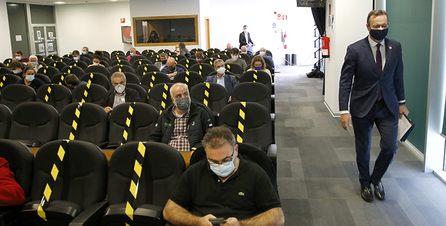 Blanco presenta a la Mesa del Fuego el proyecto para regular las quemas controladas y prescritas en Cantabria