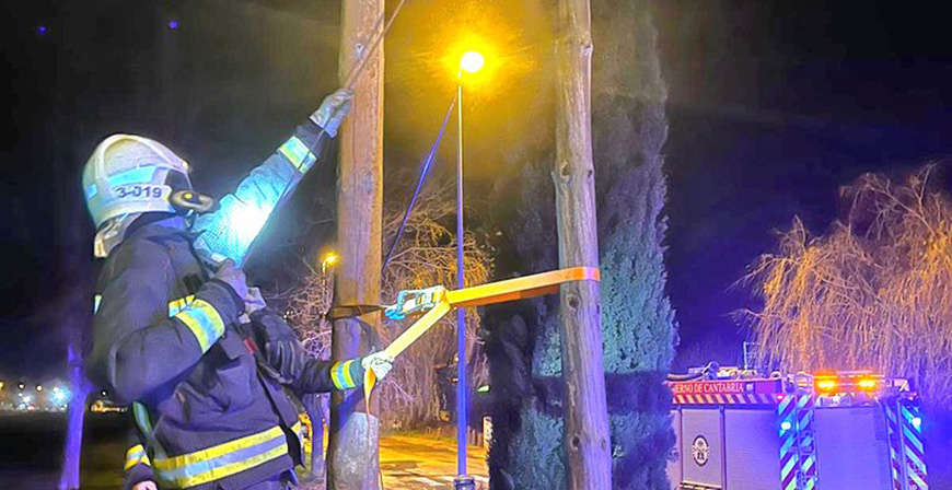 Los bomberos del 112 realizan tres intervenciones a causa del viento durante la pasada noche en Campoo