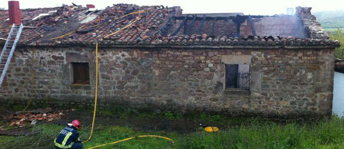 Los bomberos de Reinosa, entre incendios y rescates