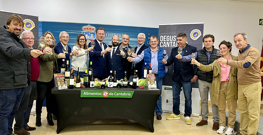 Un brindis por los vinos cntabros