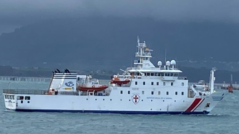 El buque hospital Juan de la Cosa sigue asistiendo a la flota que faena en el Cantbrico