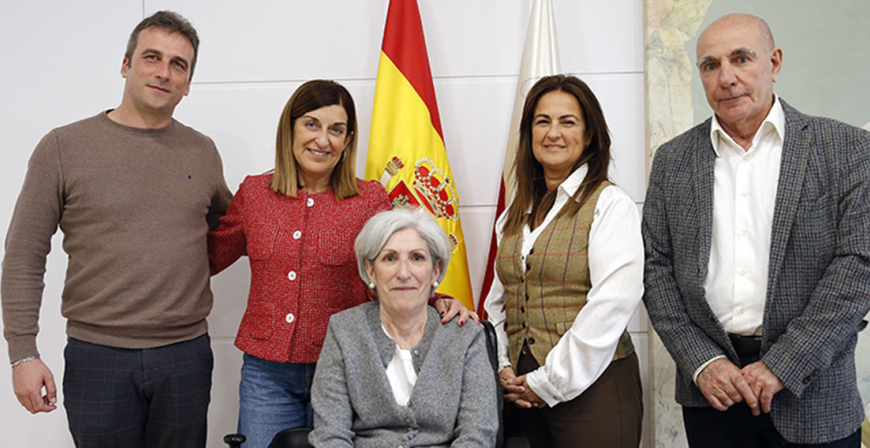 Buruaga anuncia la convocatoria, por primera vez, de ayudas para el cuidado de personas con ELA