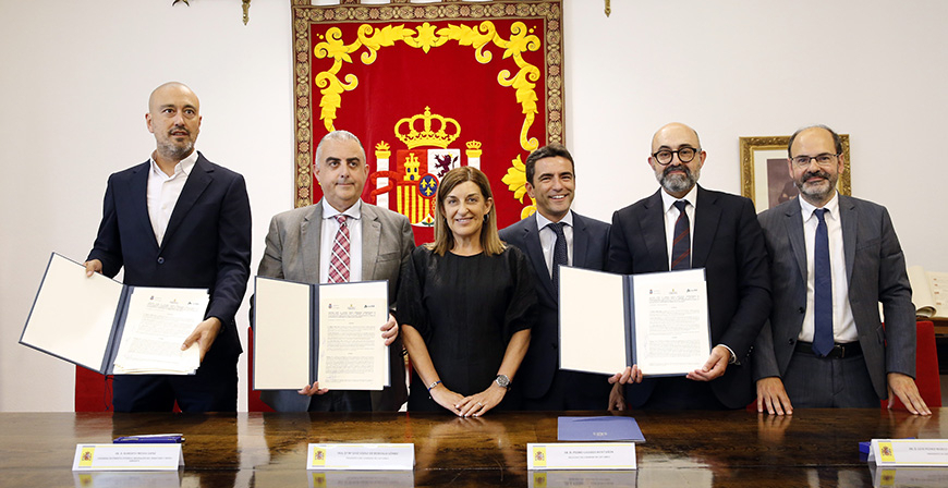 Buruaga asegura que la firma para la reordenaci�n ferroviaria de Torrelavega conduce a 