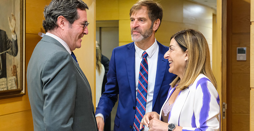 Buruaga y Garamendi celebran su primera reunin para analizar la agenda de reformas en Cantabria