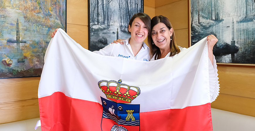 Buruaga recibe a Sonia Saiz, la campurriana que participar en el Reto Pelayo Vida 2023