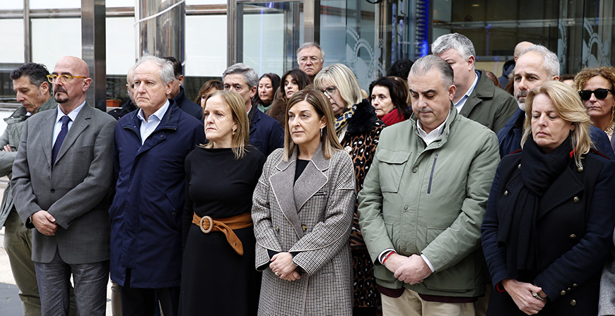 Buruaga traslada el pesar y la solidaridad de Cantabria a las v�ctimas del accidente ferroviario y al pueblo andaluz