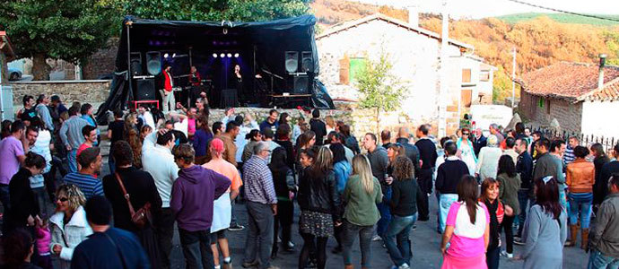 Bustillo del Monte celebra hoy su fiesta de verano