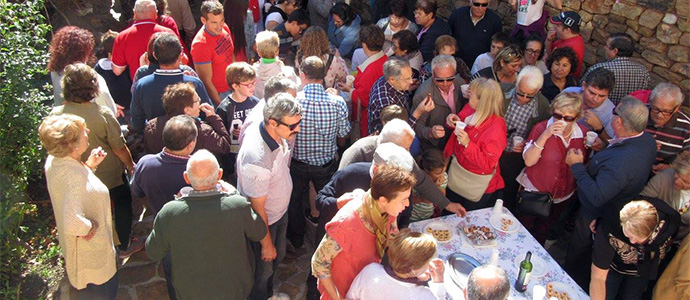Bustillo del Monte despide el verano con las fiestas del Rosario