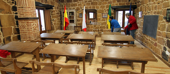 Bustillo del Monte estrena la remodelacin de sus antiguas escuelas