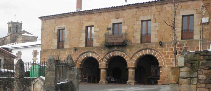Bustillo del Monte presume de escuelas