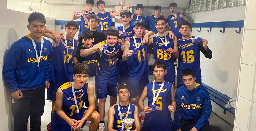 Los cadetes de baloncesto de Enmedio ganas todos los partidos y se alzan con el campeonato de Liga de Tercera Divisi�n