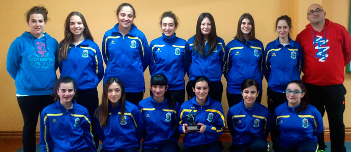 Las cadetes de Enmedio se juegan estar entre los cuatro mejores equipos de Cantabria 