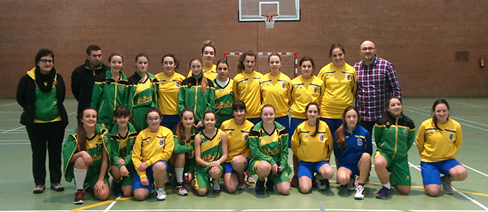 Las cadetes estrenan categora con una importante victoria